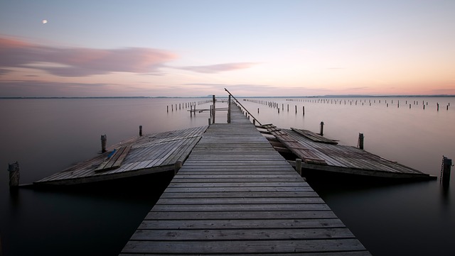 How to build a dock